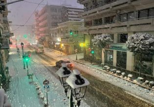 Κακοκαιρία: Νέα επιδείνωση στη Μαγνησία – Χιονίζει ακόμα και στον Βόλο (Δείτε βίντεο)