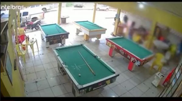 Βραζιλία: Πυροβόλησαν και σκότωσαν 7 ανθρώπους, γιατί έχασαν στο μπιλιάρδο – Βίντεο σοκ