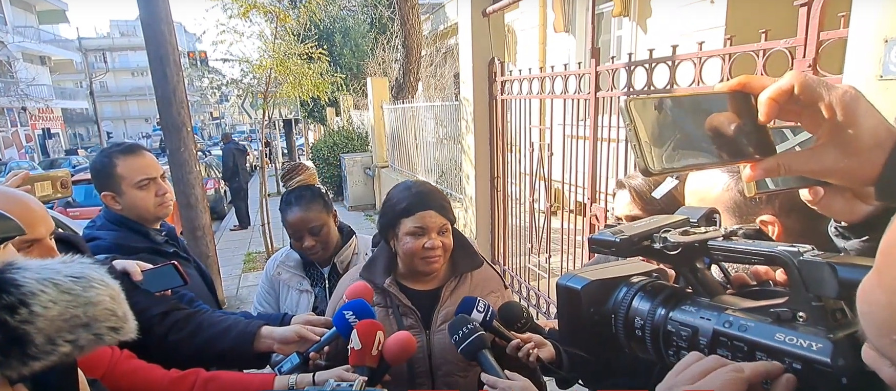Θεσσαλονίκη: «Την άφησαν να πεθάνει επειδή ήταν μαύρη» - Ξεσπά η μητέρα του 2,5 ετών παιδιού που πέθανε στο βρεφοκομείο
