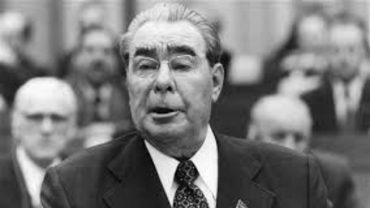 Η «ώρα του Μπρέζνιεφ» για τον Πούτιν