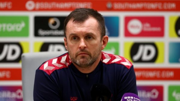 Η Σαουθάμπτον «τελείωσε» τον Τζόουνς