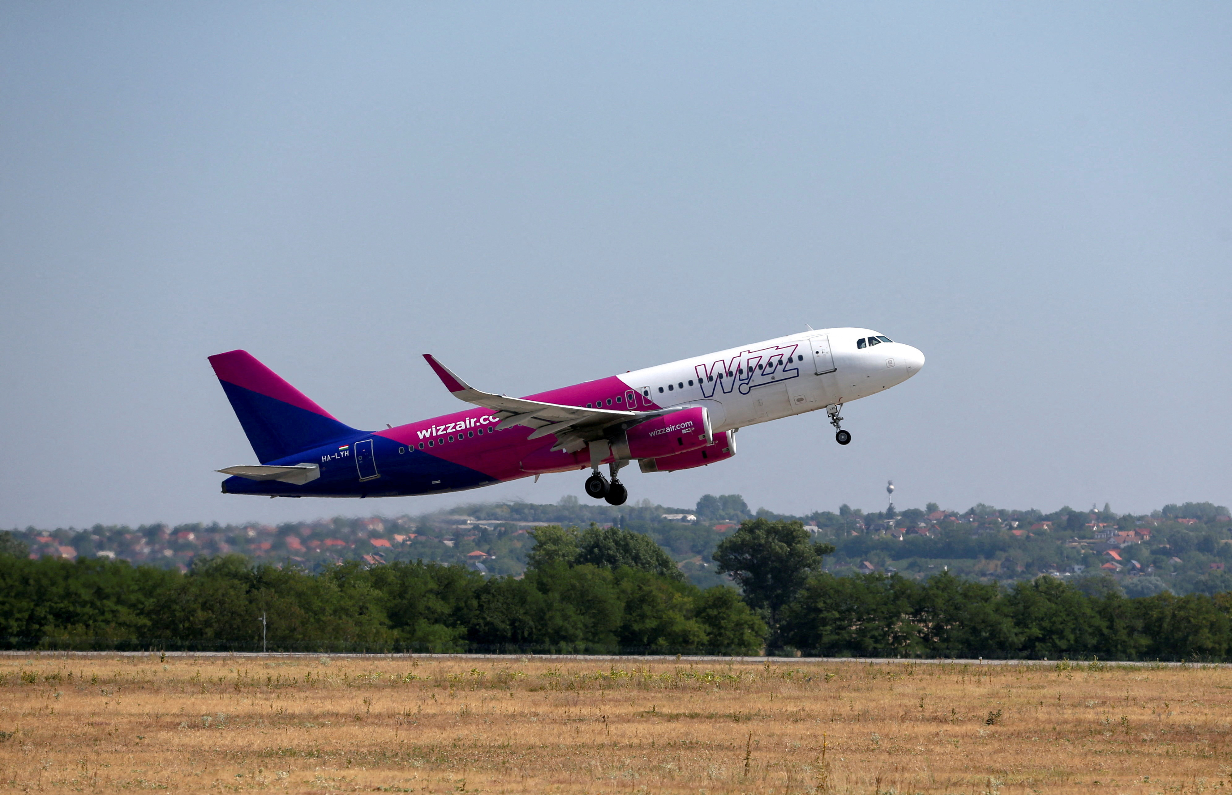 Ουκρανία: Η ουγγρική Wizz Air αναστέλει τις πτήσεις της στη Μολβαδία για λόγους ασφαλείας