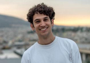 Ορέστης Χαλκιάς: Ο Αντώνης» του «Maestro» κάνει Pilates με τη σύντροφό του