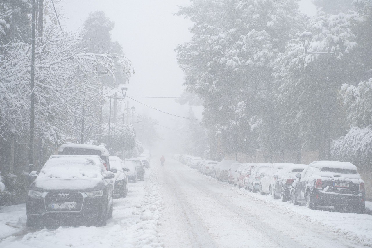 Κακοκαιρία Μπάρμπαρα: Δριμύ ψύχος και τη Δευτέρα - Πού θα χιονίσει