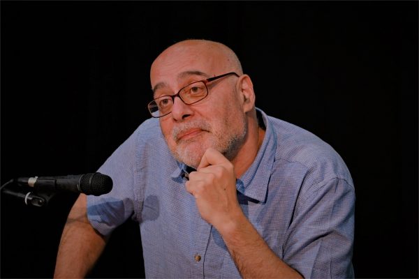 Κώστας Κουτσουρέλης στο in: «Μεταφραστικά, είμαστε συμπλεγματικοί επαρχιώτες»