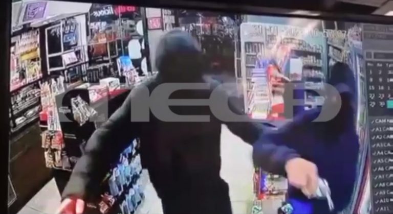 Θεσσαλονίκη: Ένοπλη ληστεία σε ψιλικατζίδικο – 2.500 ευρώ η λεία των δραστών
