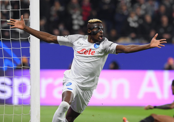 Άιντραχτ Φρανκφούρτης – Νάπολι 0-2: «Τρένο» και στην Ευρώπη οι παρτενοπέι