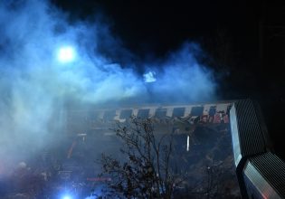 Τέμπη: Η διαδρομή του μοιραίου τρένου μέχρι τη φονική σύγκρουση και η «διαχείριση με τεχνικές του ’50»
