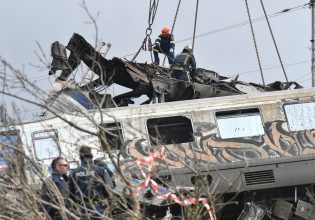 Πλεύρης για Τέμπη: «Νιώθω ντροπή απέναντι στους γονείς των θυμάτων»