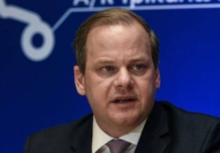 Καραμανλής: Γαλάζιοι κραδασμοί (και) για την υποψηφιότητα του