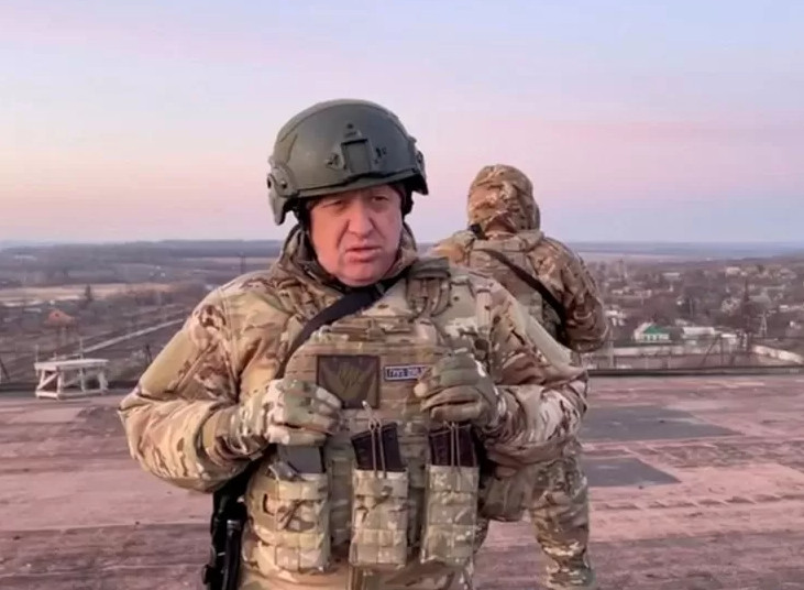 Ουκρανία: Ο ιδρυτής της Wagner διαμαρτύρεται για την έλλειψη πυρομαχικών στην Μπαχμούτ – «Μπορεί να καταρρεύσει το μέτωπο»