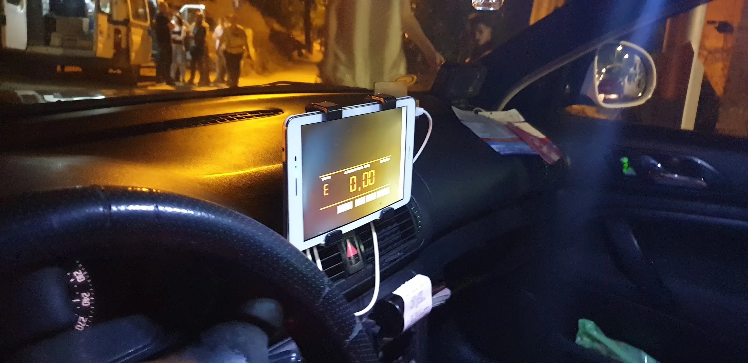 Ταξί: Η απάτη με τα εικονικά ταξίμετρα - Πώς θα την αντιληφθείτε