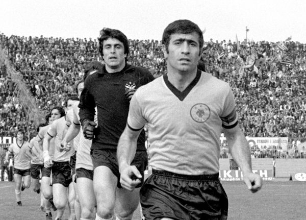 Μίμης Παπαϊωάννου: Ο αιώνιος βιρτουόζος του ελληνικού ποδοσφαίρου