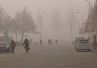 Ρύπανση: Αυτές είναι οι πόλεις με τη χειρότερη ποιότητα αέρα – H θέση της Αθήνας