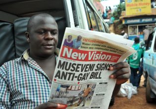 Ουγκάντα: Ψηφίστηκε νόμος που απειλεί με θάνατο όσους συνευρίσκονται με άτομα του ιδίου φύλου