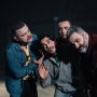 ΤΣΙΟΥ: Η μοναδική ελληνική ταινία… με οπαδούς, γίνεται παράσταση