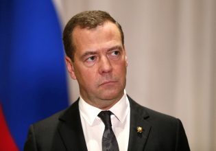 Ουκρανία: Η δίωξη του Πούτιν θα έχει «τερατώδεις» συνέπειες για το διεθνές δίκαιο, λέει ο Ντμίτρι Μεντβιέντεφ