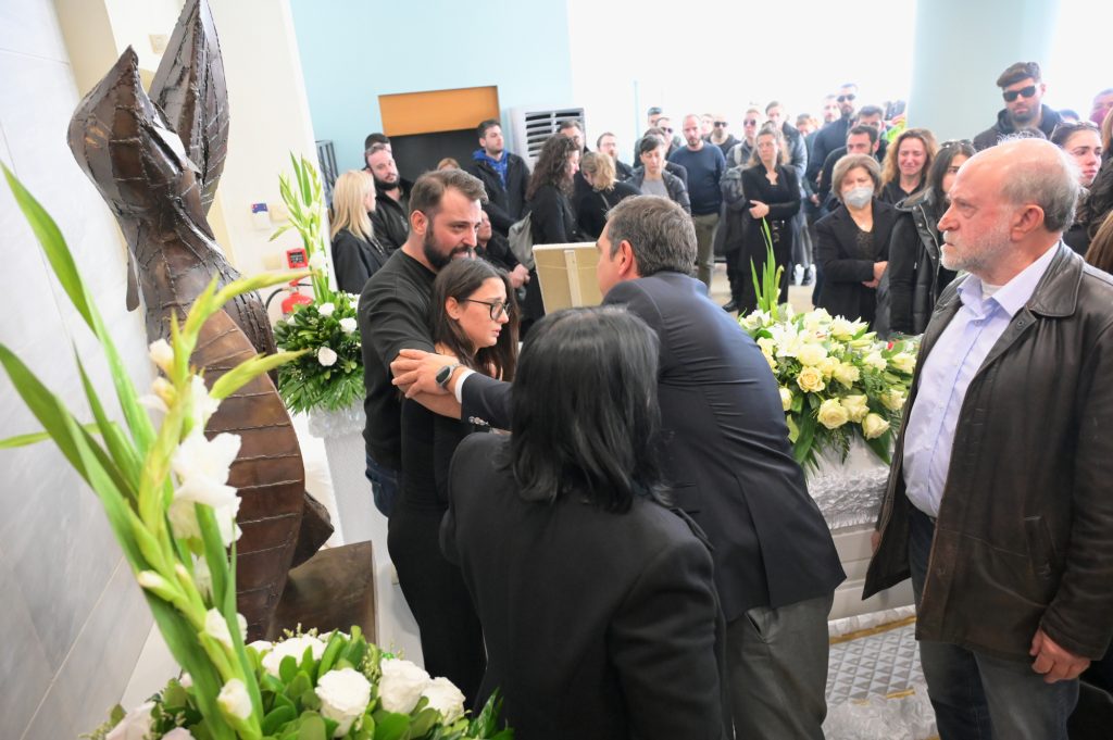 Στην πολιτική κηδεία του Βάιου Βλάχου ο Αλέξης Τσίπρας