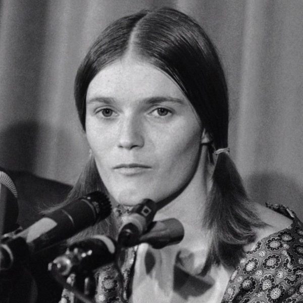 Πέθανε η Λίντα Κασαμπιάν – Υπήρξε μέλος της οικογένειας του Μάνσον