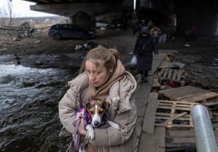 ΟΗΕ: Οι γυναίκες, τα πρώτα θύματα των πολέμων – Yποεκπροσωπούνται στις προσπάθειες αποκατάστασης της ειρήνης