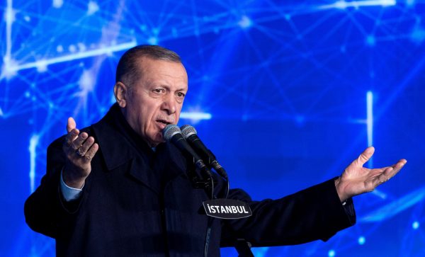 Τουρκία: Το δώρο της αντιπολίτευσης στον Ερντογάν