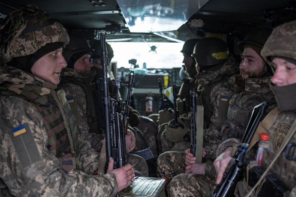 Πόλεμος στην Ουκρανία: Θα «ξεμείνει» το Κίεβο από πυρομαχικά για χάρη της Μπαχμούτ;