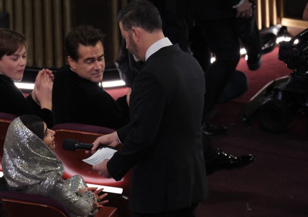 Όσκαρ 2023: Η… άβολη ερώτηση του Τζίμι Κίμελ στη Μαλάλα Γιουσαφζάι