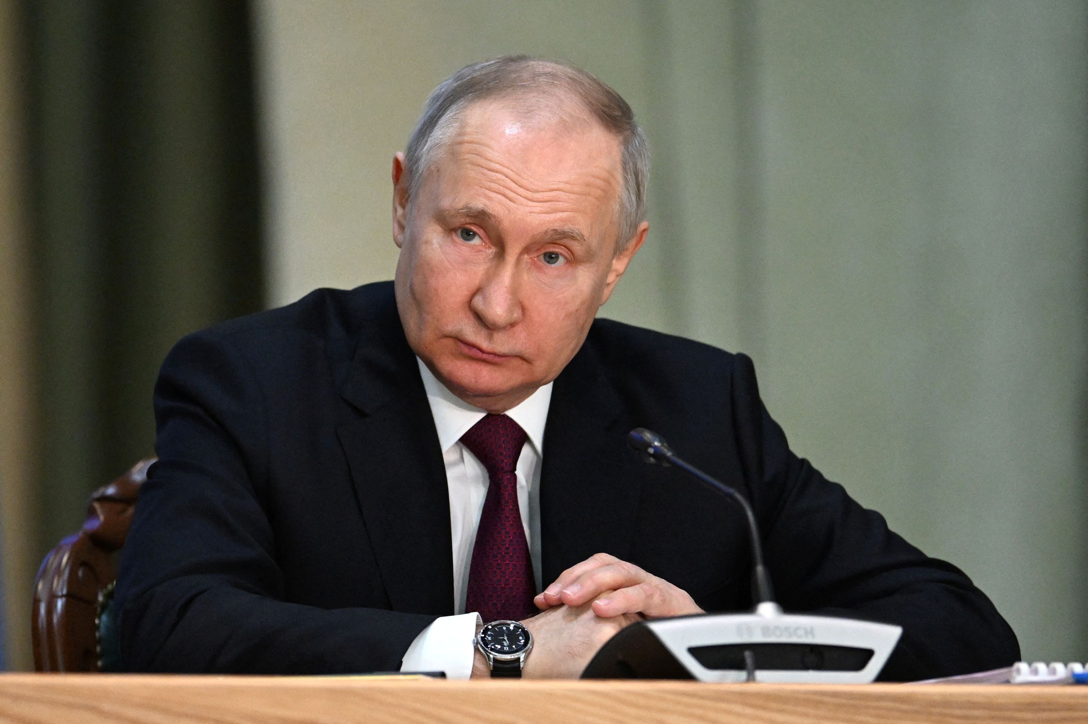 International Criminal Court: Arrest warrant for Vladimir Putin for war crimes