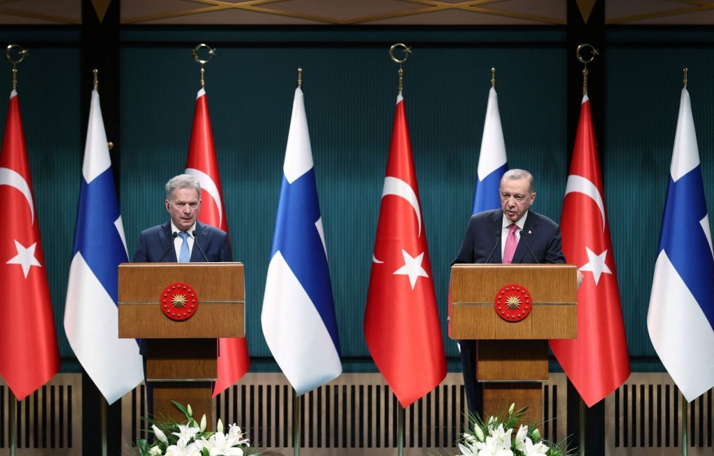 Το τουρκικό κοινοβούλιο θα επικυρώσει σήμερα την υποψηφιότητα της Φινλανδίας στο ΝΑΤΟ