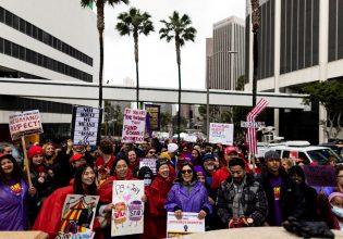 Αυξήσεις μισθών στις ΗΠΑ: Νίκη των εργαζόμενων στα δημόσια σχολεία του Λος Άντζελες μετά από απεργιακές κινητοποιήσεις