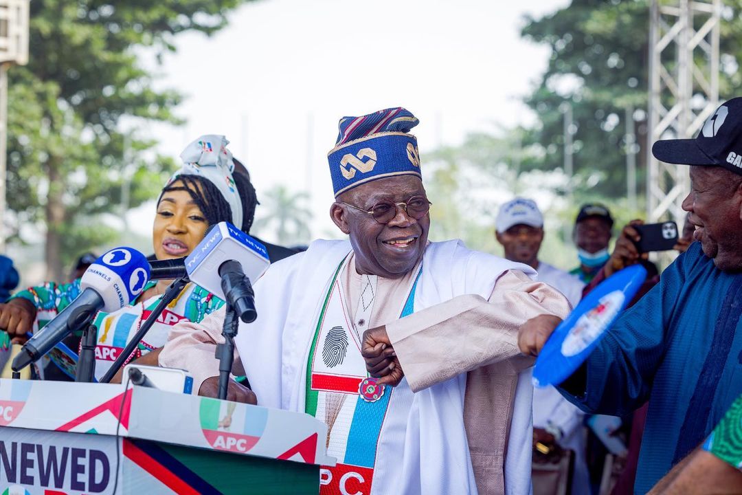 Ποιος είναι ο νέος πρόεδρος της Νιγηρίας Μπόλα Τινούμπου;