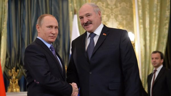 Πούτιν: Έτοιμη η Ρωσία να αναπτύξει πυρηνικά όπλα στη Λευκορωσία