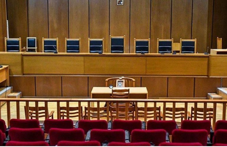 Τέμπη: Να αναταθεί σε εφέτη ανακριτή η διενέργεια της ανάκρισης, ζητάει η Ολομέλεια δικηγόρων