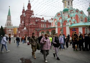 Ρωσία: Ο δεύτερος, σιωπηλός πόλεμος του Πούτιν γίνεται κατά του λαού του