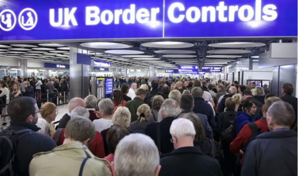 Βρετανία: Tο ν/σ για τη μετανάστευση παραβιάζει κατάφωρα τη Σύμβαση για τους πρόσφυγες, λέει ο ΟΗΕ