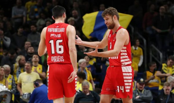 Βεζένκοφ: «Ο Παπανικολάου θα μπορούσε να βγει MVP»