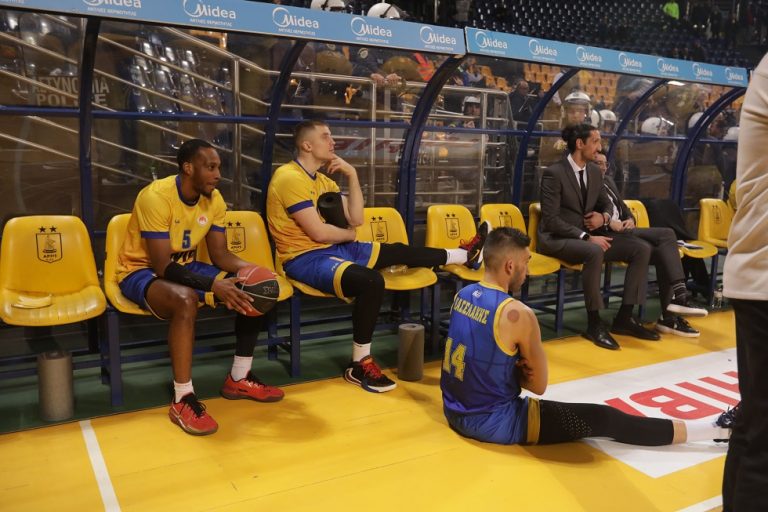 Διακοπή στο Άρης -Περιστέρι: Εκκενώθηκε το Αλεξάνδρειο μετά από εντολή της Τσαρούχα