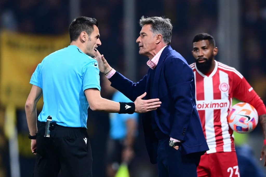 «Βράζουν» στο λιμάνι με τον Μαριάνι – Άλλο το 1-3 και άλλο τα μεγάλη λάθη του