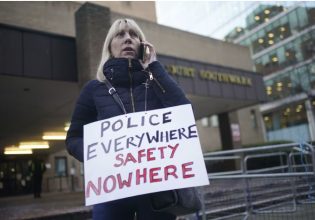 Βιασμός: «Ξέρω πού είναι θαμμένα τα πτώματα» – Μια γυναίκα θέλει να αλλάξει τον τρόπο έρευνας των βιασμών