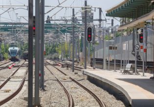 Τέμπη: Στα ύψη η πολιτική κόντρα – Καταγγελία για τον νέο πρόεδρο του ΟΣΕ