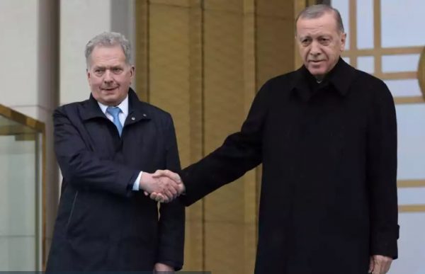 Τουρκία: Έδωσε το «πράσινο φως» για την ένταξη της Φινλανδίας στο ΝΑΤΟ