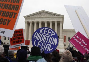 ΗΠΑ: Οι αμβλώσεις παραμένουν νόμιμες στη Βόρεια Ντακότα – Αντισυνταγματικός ο νόμος, αποφάσισε η Πολιτεία