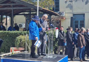 Θεσσαλονίκη: «Νικήσαμε το φοβερό Ολοκαύτωμα», είπε η 81 ετών Εβραία, Εστέρ Σολ, στη σιωπηρή πορεία μνήμης