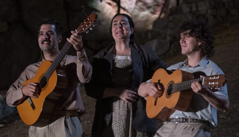 Θέατρο του Νέου Κόσμου: Μαυροματάκης και Ουζουνίδου στην «Ανατολή»