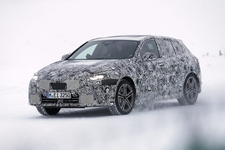 BMW Σειρά 1: Η κορυφαία M135i και οι υβριδικές προσθήκες