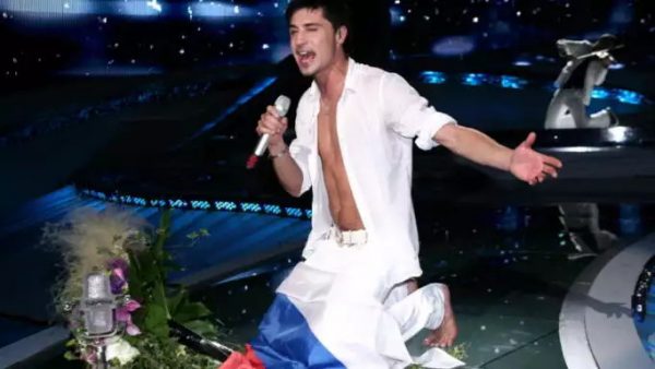 Θυμάστε τον Dima Bilan, νικητή της Eurovision το 2008; Αγνώριστος 15 χρόνια μετά