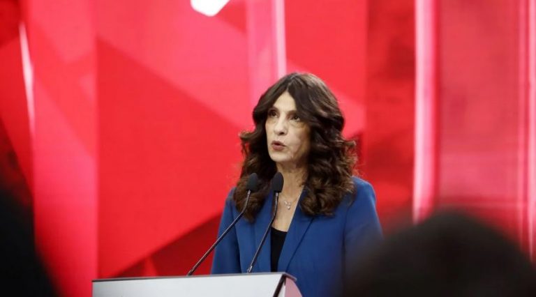 Τσαπανίδου: Η ΝΔ πετά την ευθύνη στους προηγούμενους – Πρώτη δύναμη ο ΣΥΡΙΖΑ στις εκλογές