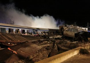 Τέμπη: Πρώτο θέμα στα ξένα ΜΜΕ η σύγκρουση των τρένων