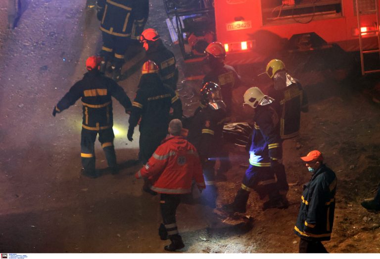 Τέμπη: Το απόλυτο χάος στο σταθμαρχείο Λάρισας – Από το «κάτι έχει γίνει» στο… «ωχ Παναγία μου»