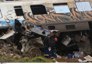 Τέμπη: Πρώτο τηλέφωνο στον Δένδια από τον Τσαβούσογλου – Αλληλεγγύη στην Ελλάδα εκφράζουν ξένοι ΥΠΕΞ